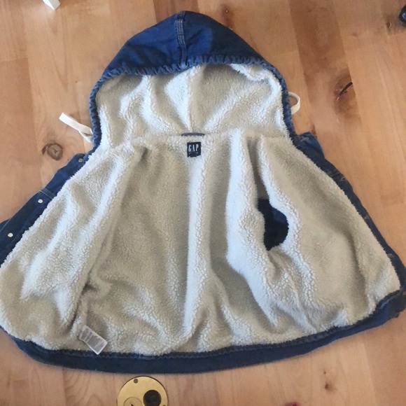 GAP Denim Sherpa Hooded Jacker - Picture 13 of 13
